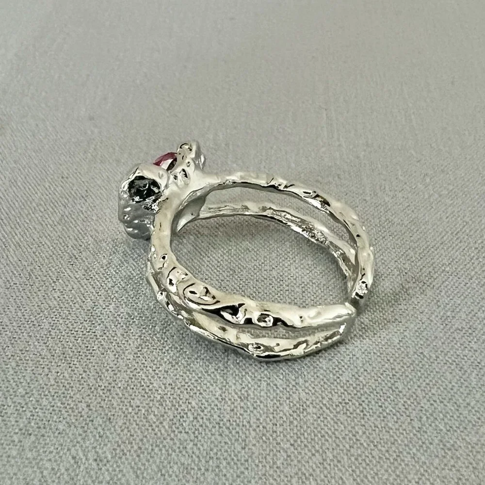 NEW Silver Plated Adjustable Ring with Pink Heart Gem - Picture 2 of 2